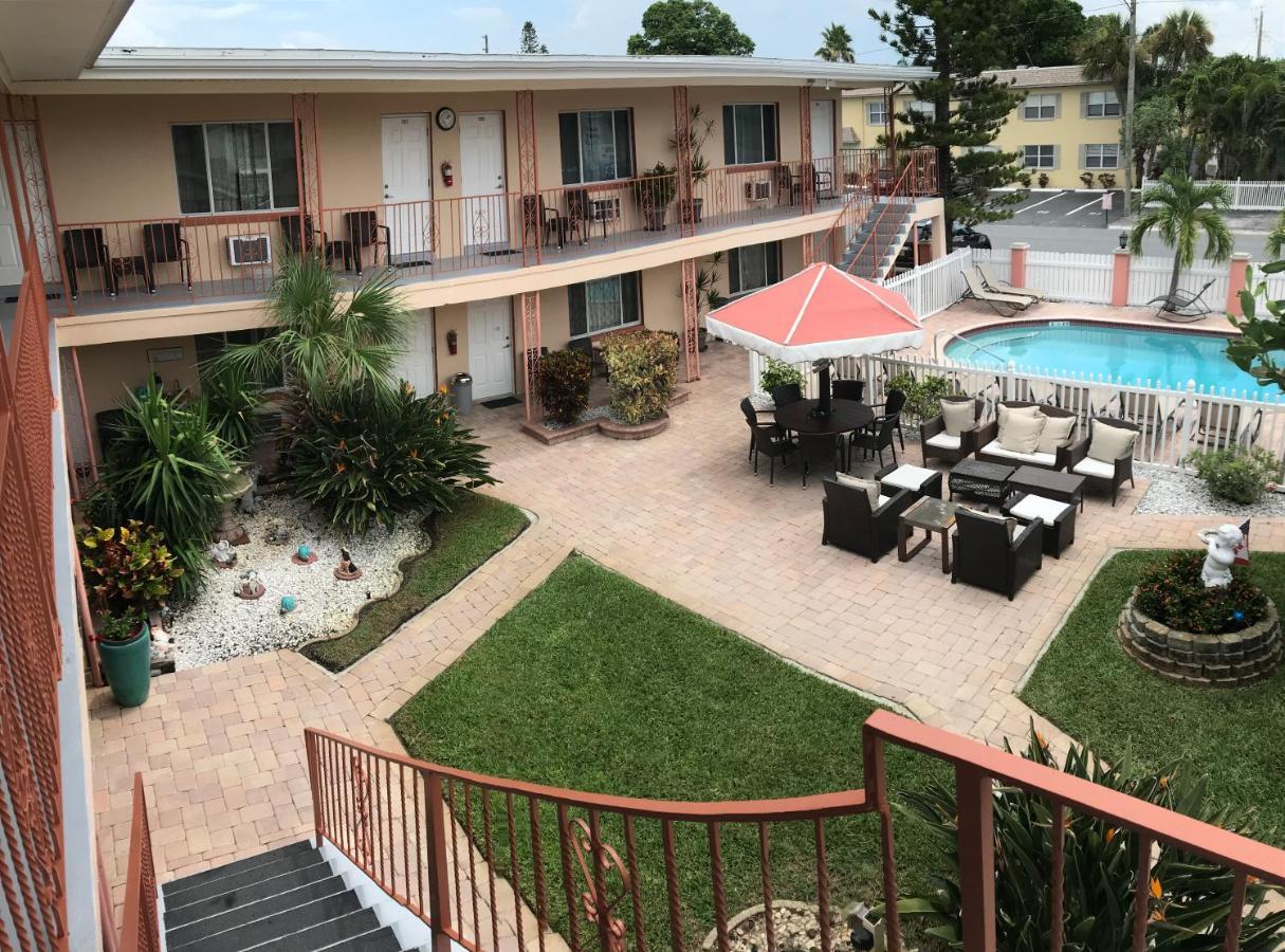 Carlton House Motel And Suites St. Pete Beach Kültér fotó