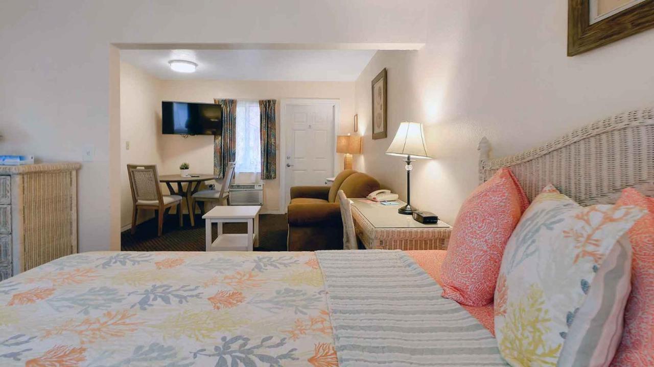 Carlton House Motel And Suites St. Pete Beach Kültér fotó